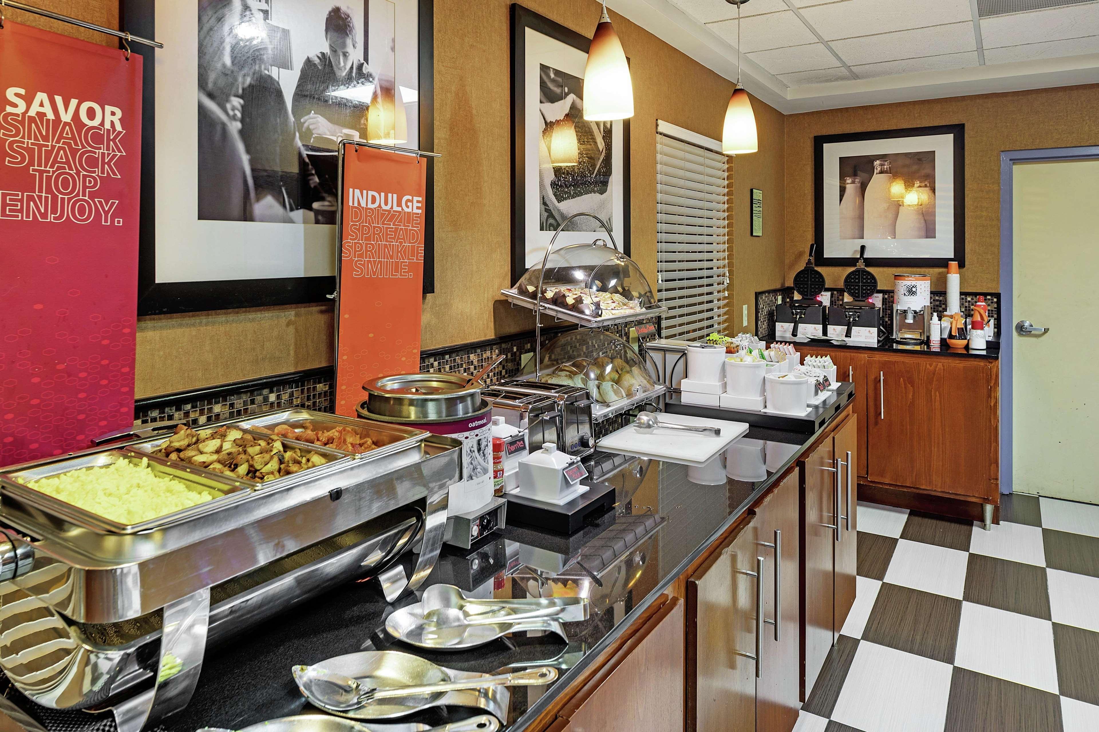 Hampton Inn Helen Eksteriør bilde