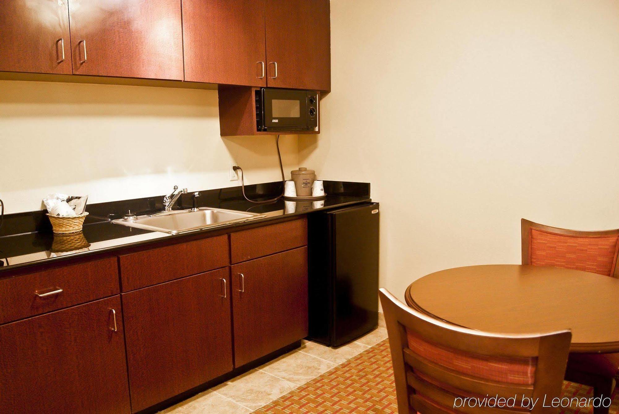 Hampton Inn Helen Rom bilde